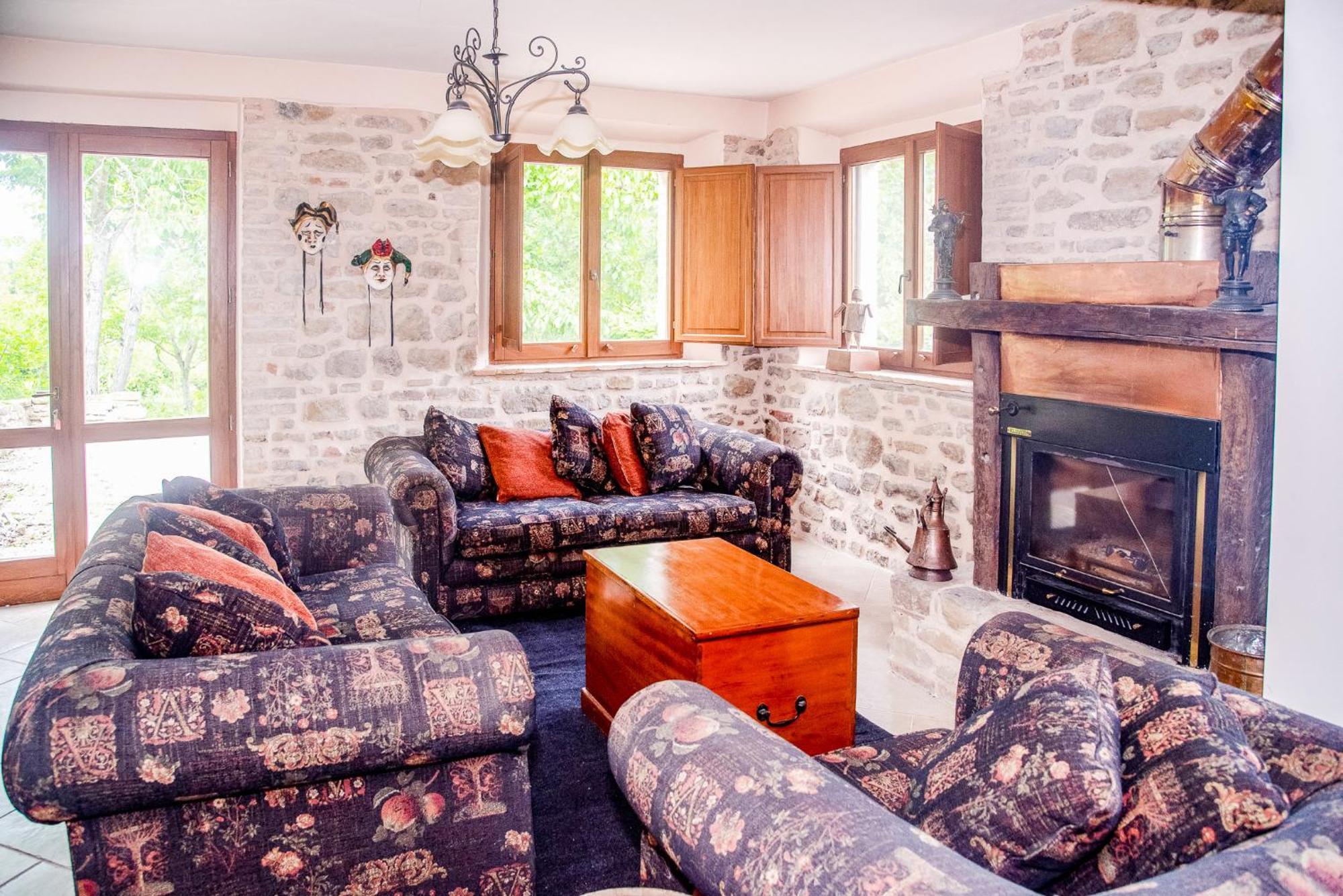 La Mela Rosa Bed & Breakfast Amandola Exterior photo